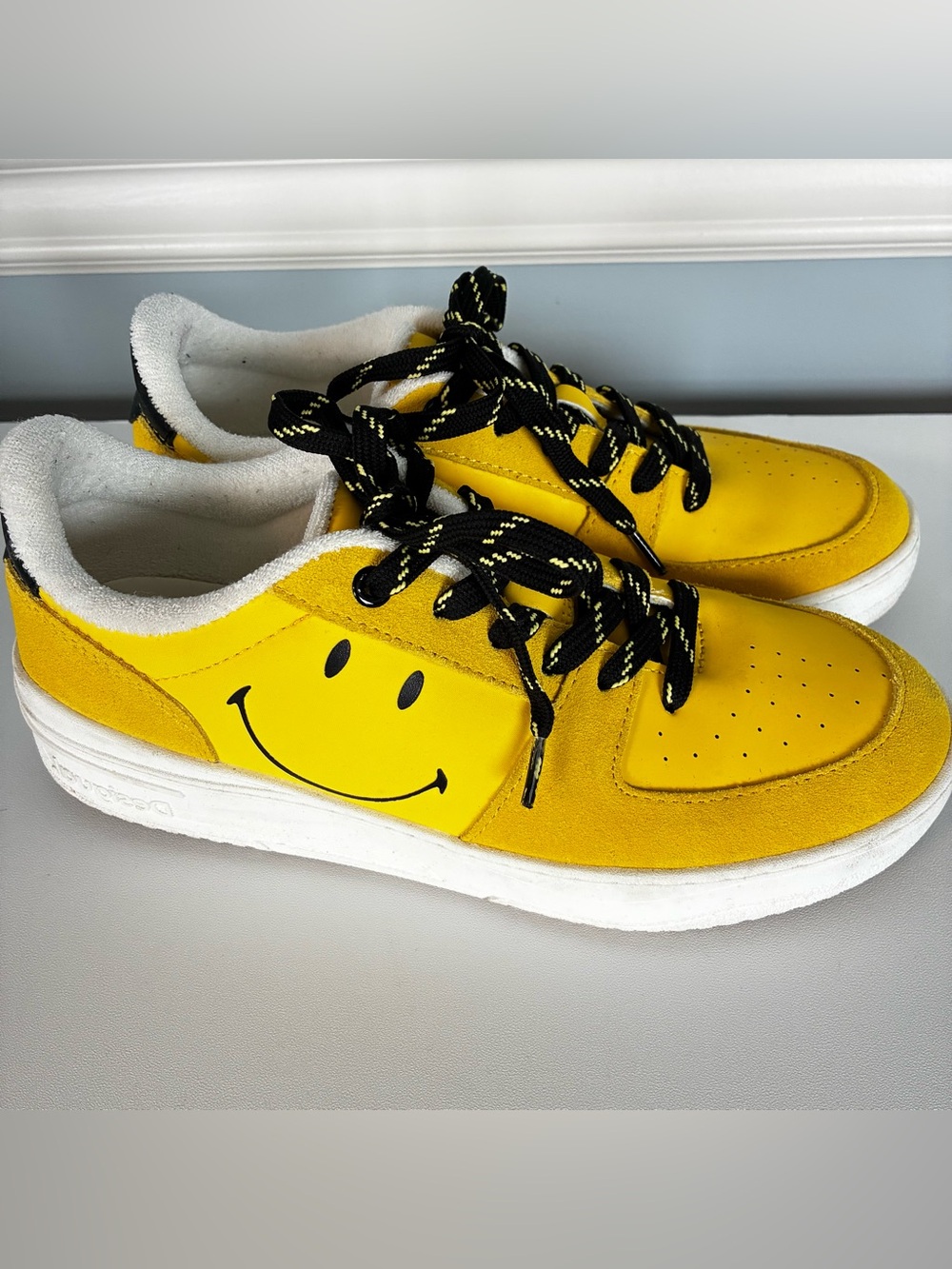 Desigual Sneakers Sz 8 Smiley Face Yellow